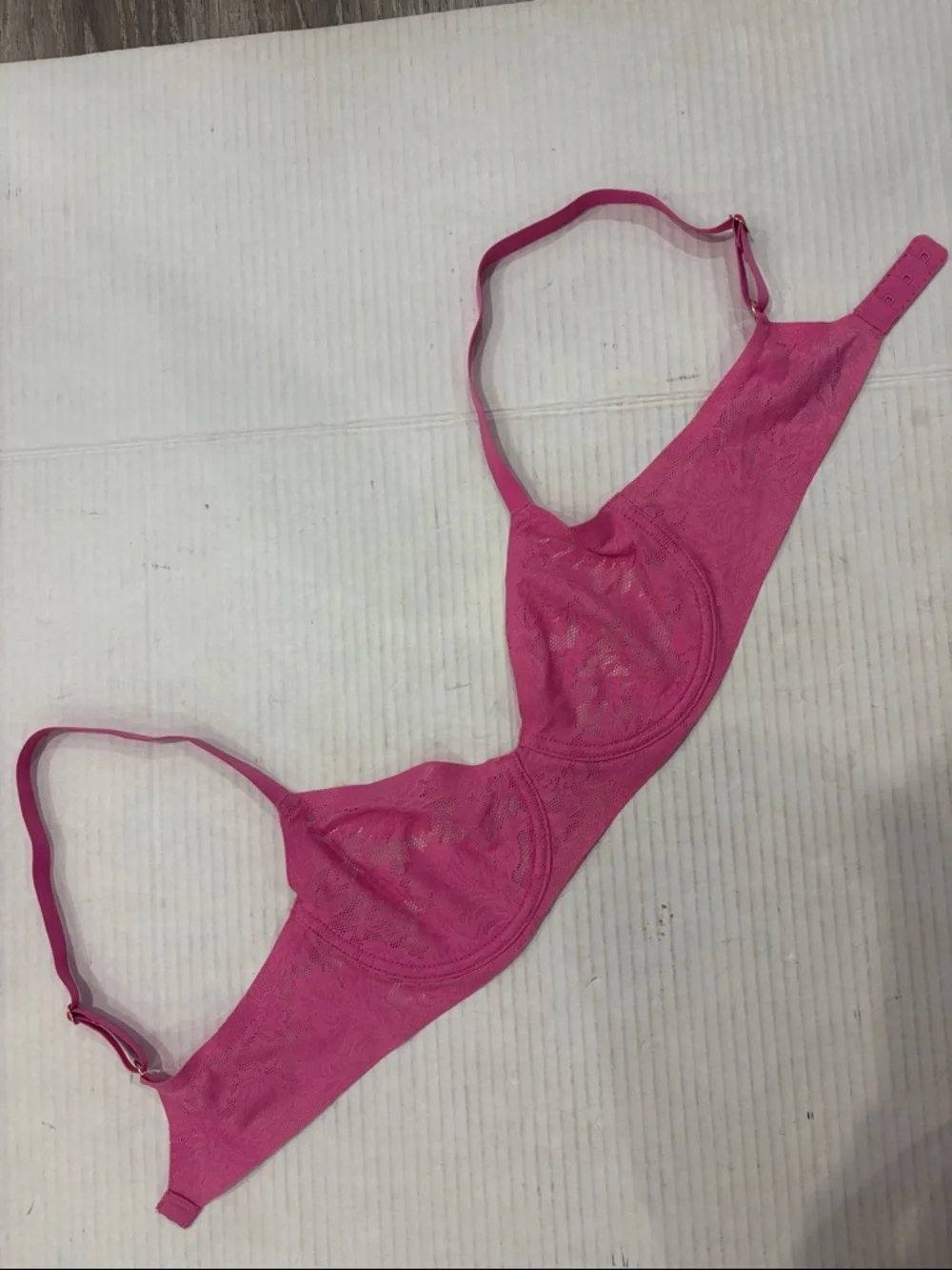 NWOT Natori Pink Sheer Lace Levitate Unlined Underwire Bra Size 32B - Picture 7 of 17